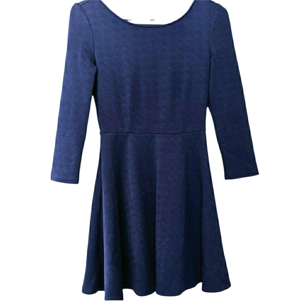 🍁 3/$15 Mi Ami Bow Back Skater Dress Small